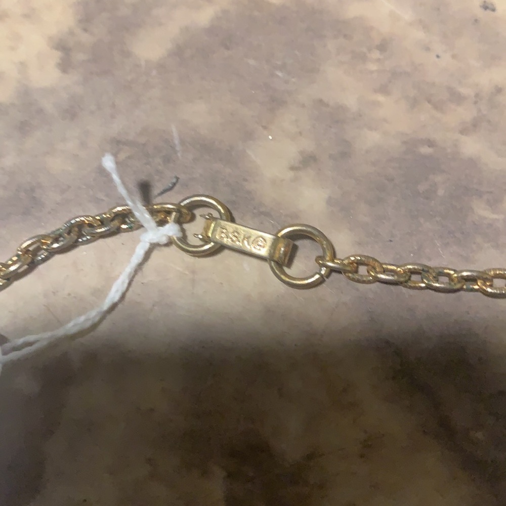 Vintage fish charm 54” gold chain necklace - Picture 5 of 5